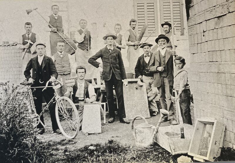 Datei:Baugeschäft Wolfensberger.jpg