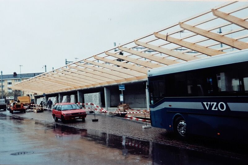 Datei:19920413 der Busbahnhof entsteht.jpg