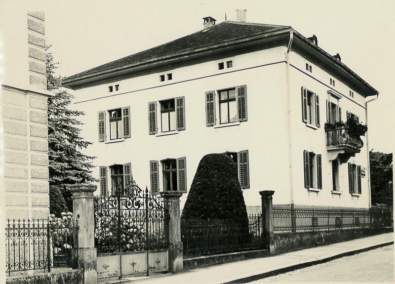 Datei:Bahnhofstrasse 14 Hinwil undatiert.jpg