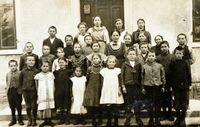 Schule Girenbad, 1918, Lehrerin Martha Hürlimann