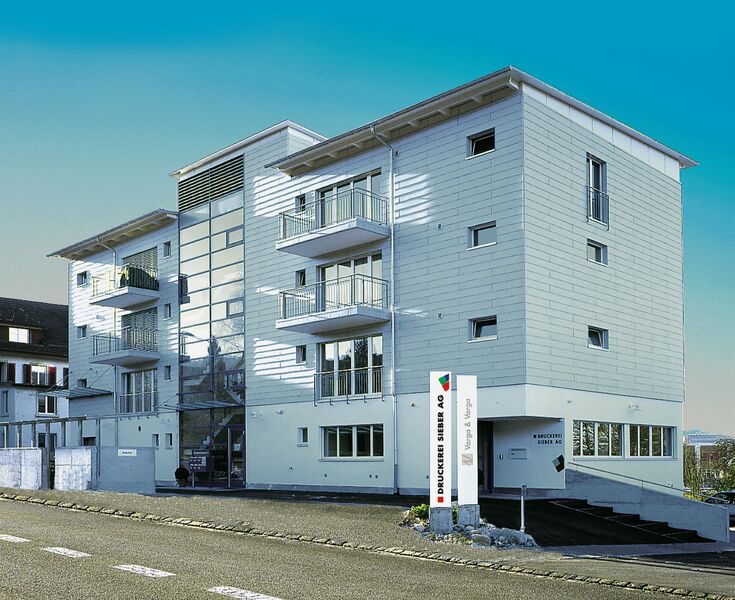 Datei:Kemptnerstrasse 9 Hinwil.jpg