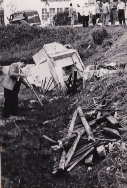 Datei:19510000 Unfall Bahnübergang 03.png