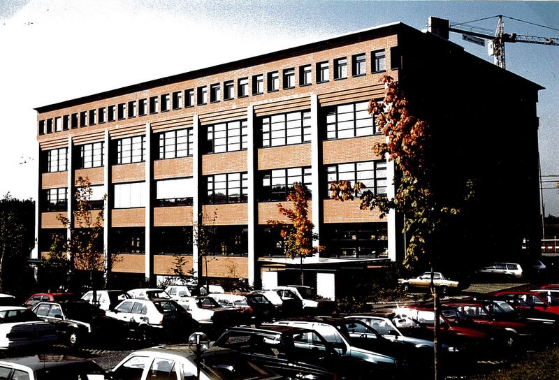 Datei:19901003 Brunnenbachstrasse Hinwil Belimo.jpg