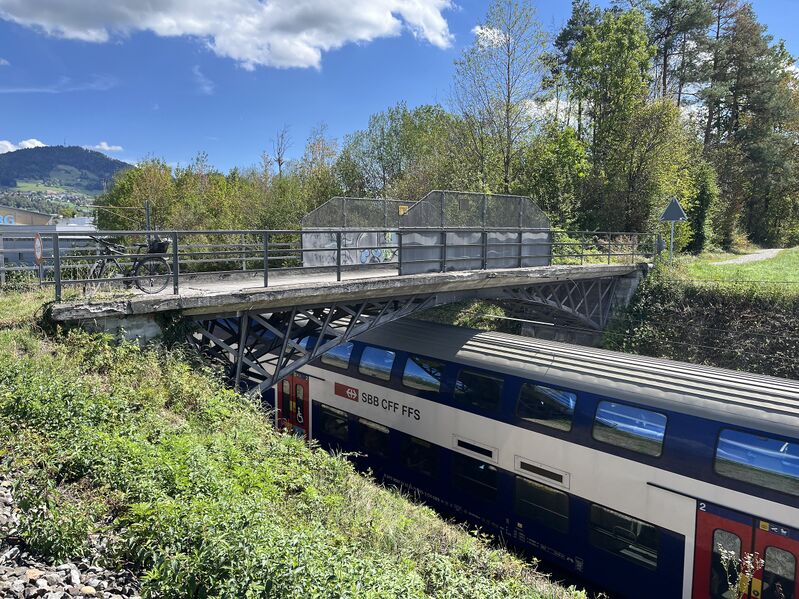 Datei:20260901 Brücke Moos Hinwil.jpeg