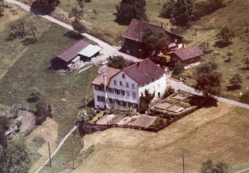 Datei:Stampf mit Bürohüsli.jpg