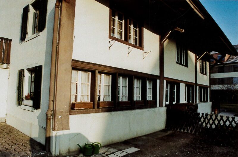 Datei:20081229 UntereBahnhofstrasse 3 Hinwil.jpg