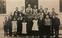 Schule Girenbad, Lehrerin Martha Hürlimann, 1918