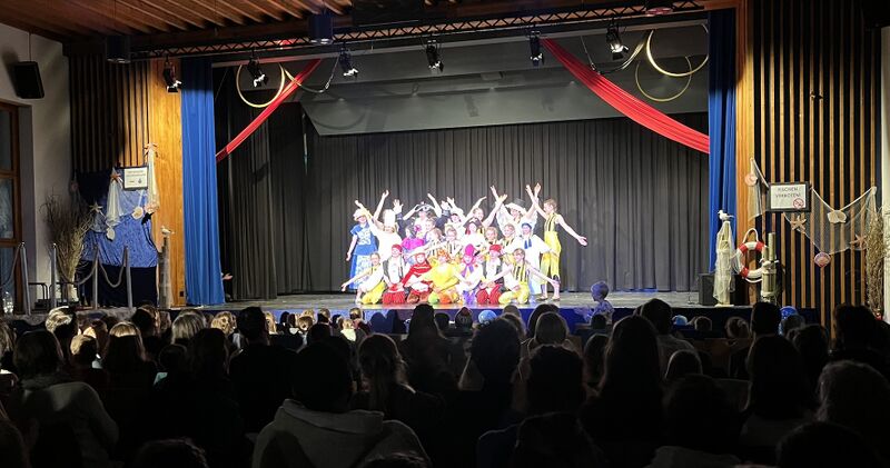 Datei:20260131 Hinwiler Kinderzirkus Hirschensaal.jpeg