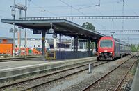 Perron Bahnhof Hinwil 2025