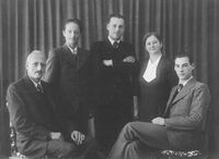 Familie Walder um 1940; ganz rechts Albert Walder (1923–2007).