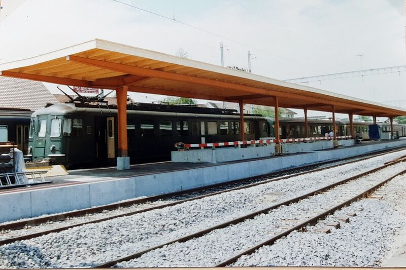 Datei:19900524 neues Perrondach.jpg