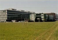 Brunnenbachstrasse 1 (links), 2003