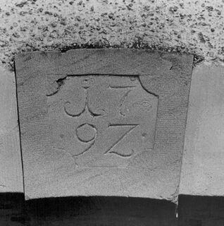 Spitzenhaus Girenbad, Jahreszahl 1792 über Eingang, 1970