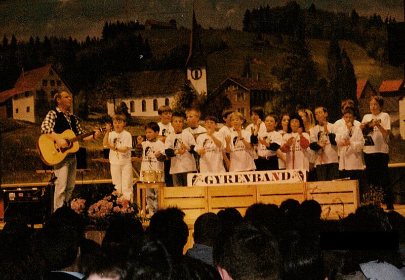 Datei:19970315 GyrenBand Landvolkabend.jpg