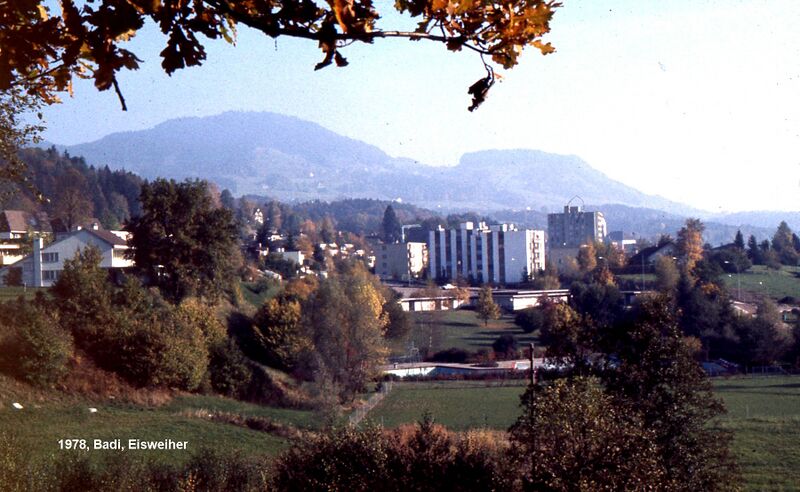 Datei:19780000 Badi Hinwil von Westen.jpg
