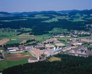 Luftbild des Industrie- und Gewerbegebiets Wässeri, 2000