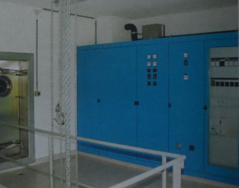 Datei:20010000 Reservoir Laufenrain Schaltschrank.jpg
