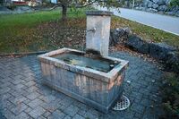 Schulhaus-Brunnen Girenbad