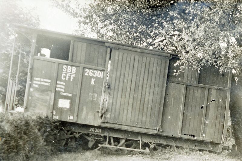 Datei:19050000 Güterwagen durchgebrannt 01.jpg