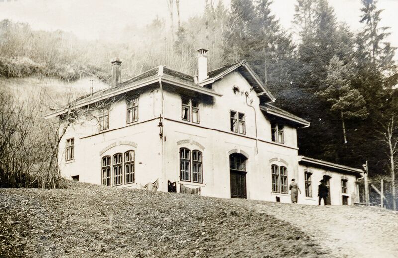 Datei:Tobelstrasse 25 Hinwil, undatiert.jpg