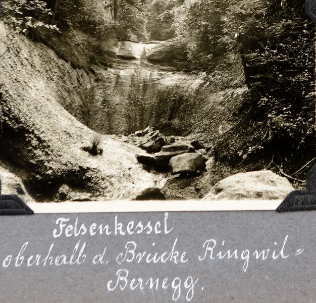Datei:101 Felsenkessel bei Ringwil.jpg