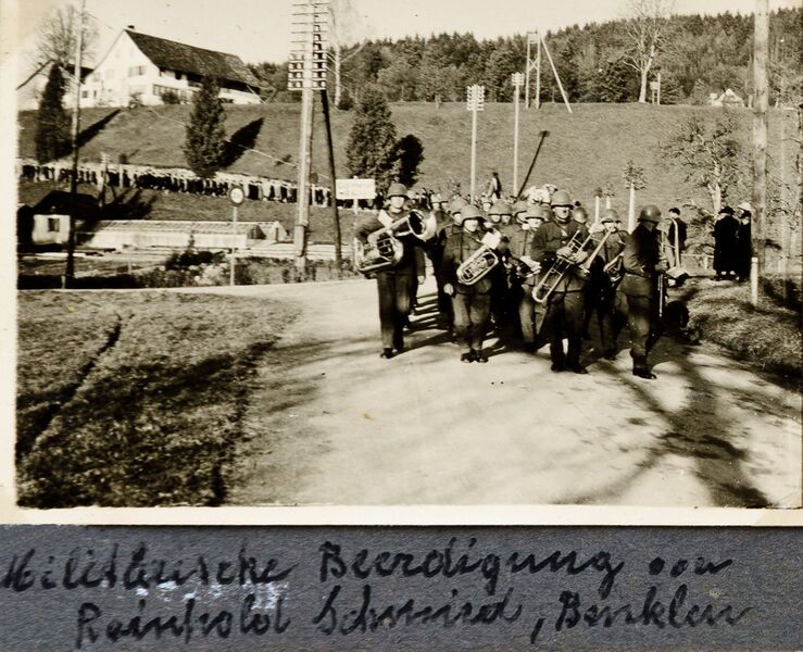 Datei:154 Militär. Beerdigung Reinhold Schmid.jpg