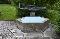 Justitia-Brunnen von 1952 kurz vor Abbruch des Bezirksgebäudes, 2025