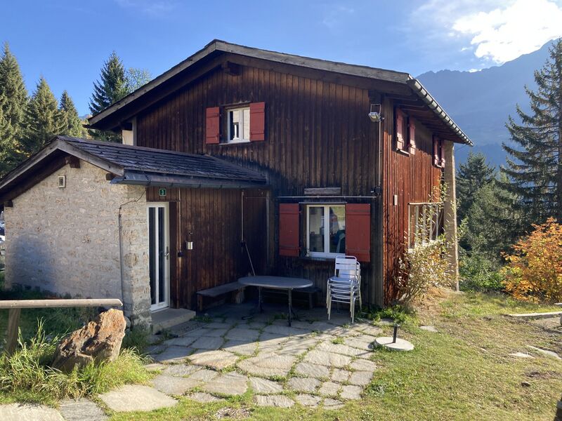 Datei:20261008 Hinwilerhuus, Haus Tännli.jpg