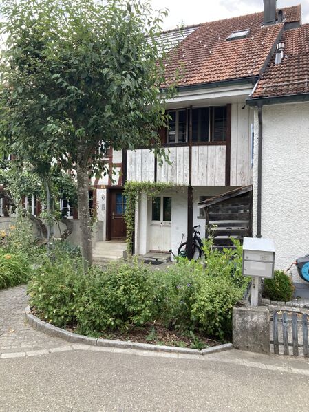 Datei:20260716 Pilgerweg 12, Bossikon, 2026.jpg