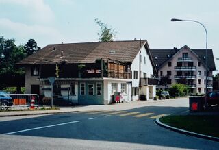 Untere Bahnhofstrasse 1,3 Hinwil, 2000