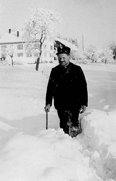 Datei:19310305 Weber Albert Briefträger.jpg