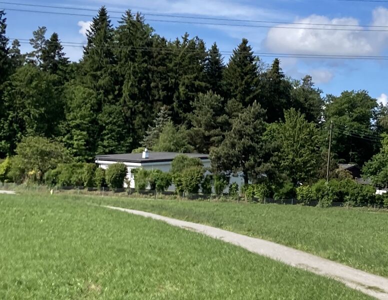Datei:20260517 Schweipelstrasse 50, Hinwil.jpg