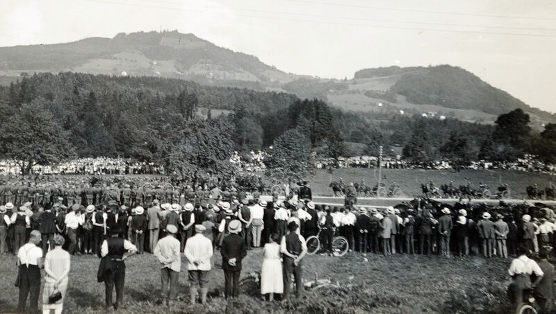 Datei:19290905 Defilee 4.jpg