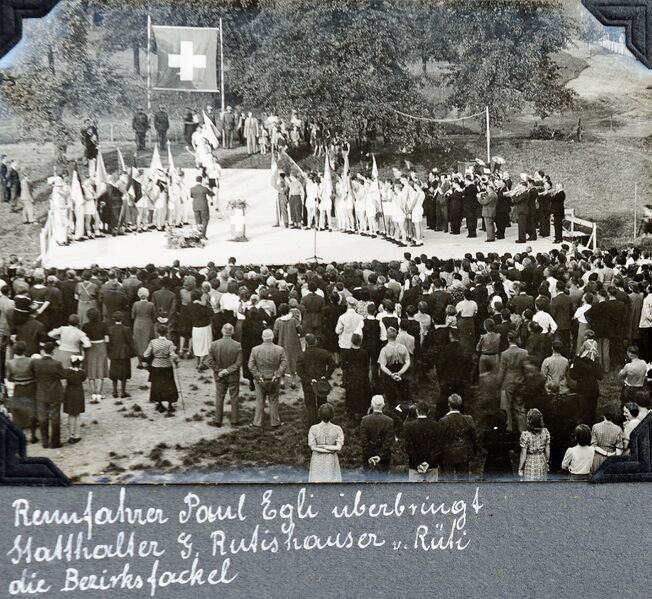 Datei:19410801 Bundesfeier Hinwil Bezirksfackel.jpg