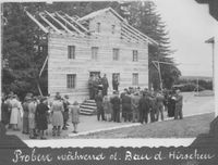 Freilichtspiele 1946: Bau des <i>Hirschen</i> als Kulisse