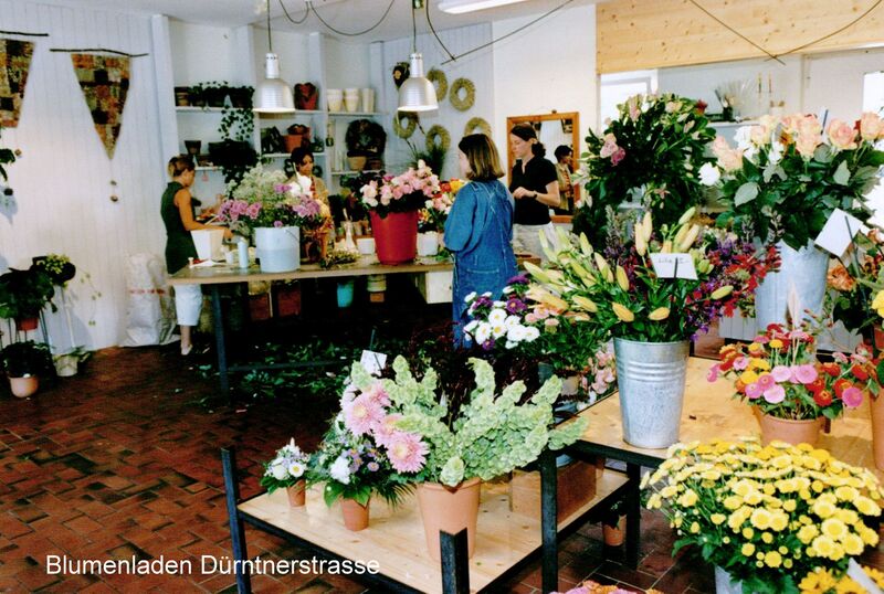 Datei:Blumenladen Dürntnerstrasse 11, Hinwil.jpg