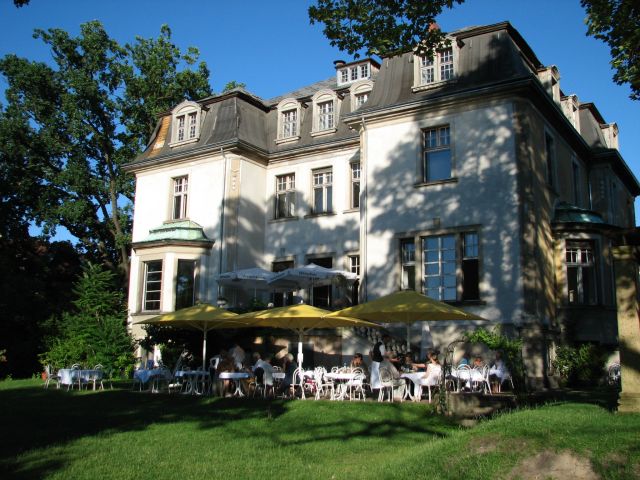 Datei:Villa Kellermann Gartenseite.jpg