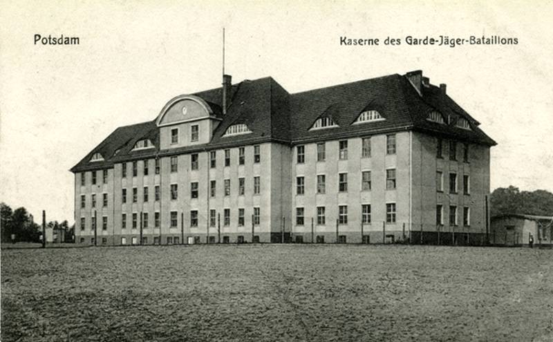 Datei:Garde-Jäger, MG-Abt. Pappelallee, 1915.jpg