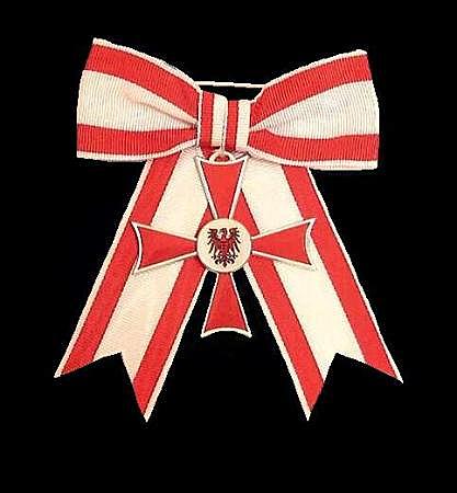 Datei:Verdienstorden Brandenburg (Damen).jpg