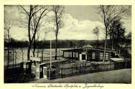 Datei:Karli mit Jugendherberge.jpg