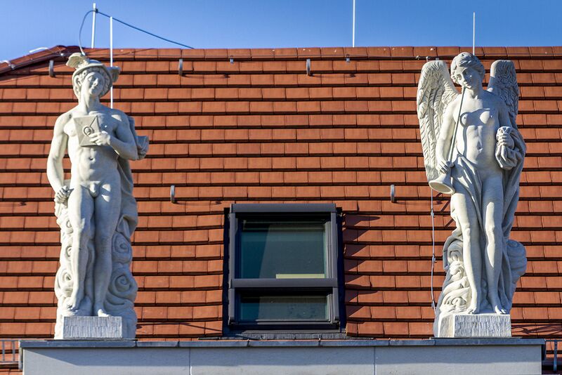 Datei:012 Merkurius und Fama.jpg