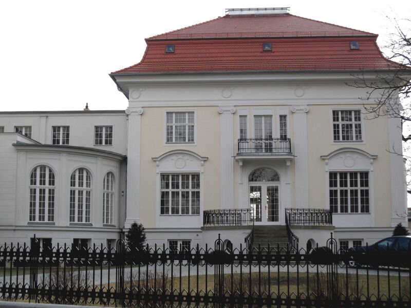 Datei:Geschw.-Scholl-Str. 54; 2011; Villa Herzfeld.jpg