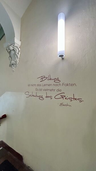 Datei:Einstein Gymnasium (6).jpeg