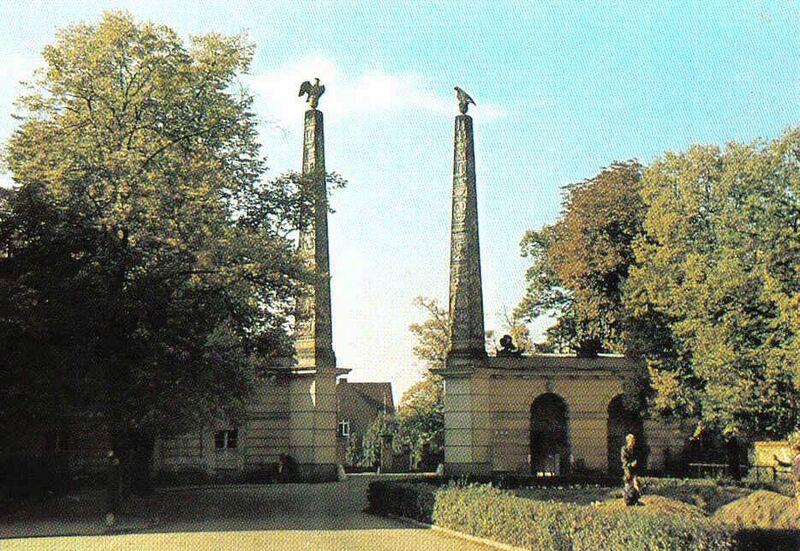 Datei:Neustädter Tor um 1940.jpg