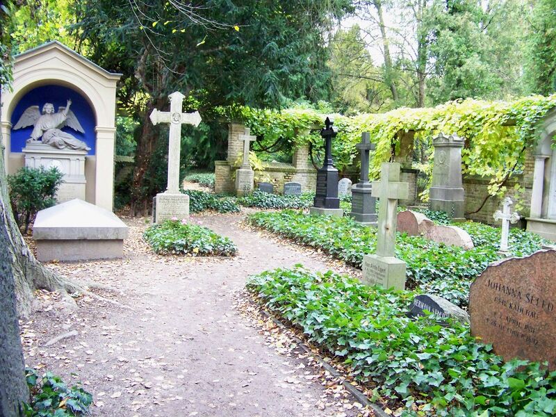 Datei:Bornstedter Friedhof, Sello Erbbegräbniststätte; 2010 wiki.jpg