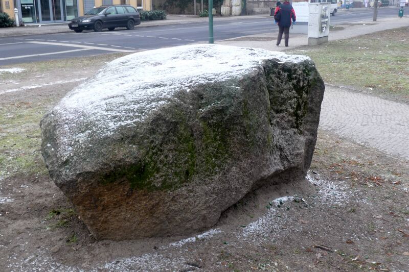 Datei:Der Findling, Feb. 2011.jpg