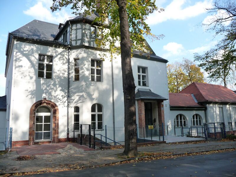 Datei:Karl-Marx-Str. 33; 2008.jpg