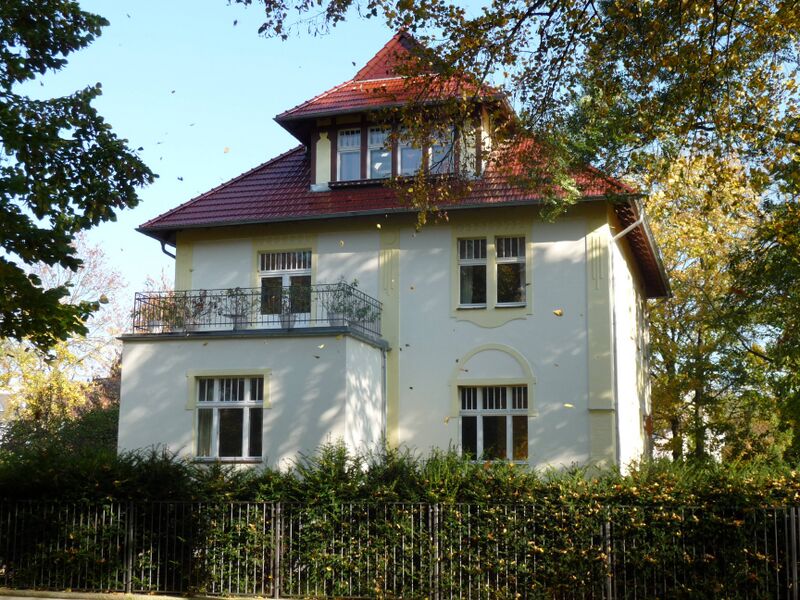 Datei:Karl-Marx-Str. 8; 2008.jpg