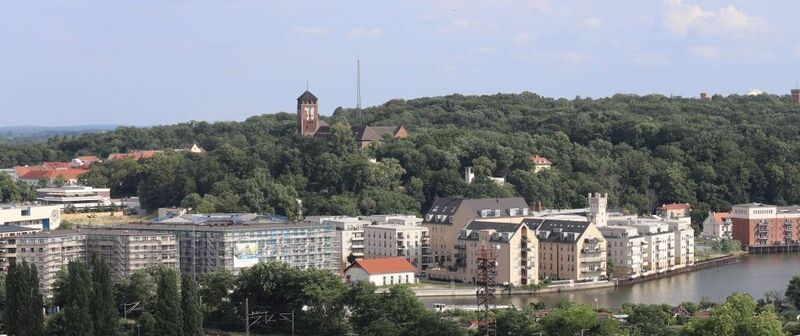 Datei:Speicherstadt Telegrafenberg beschnitten.jpg