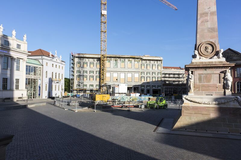 Datei:Obelisk 24.05.2015.jpg